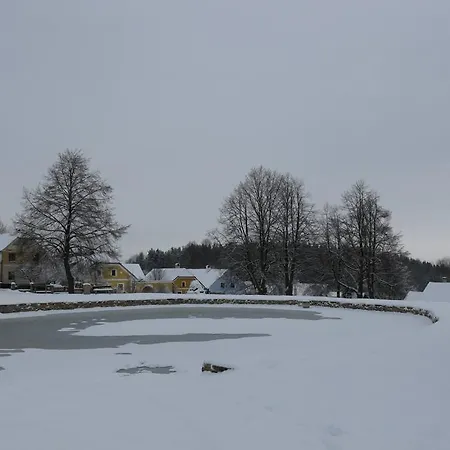 Romanticky Statek Klenovice (Prachatice)